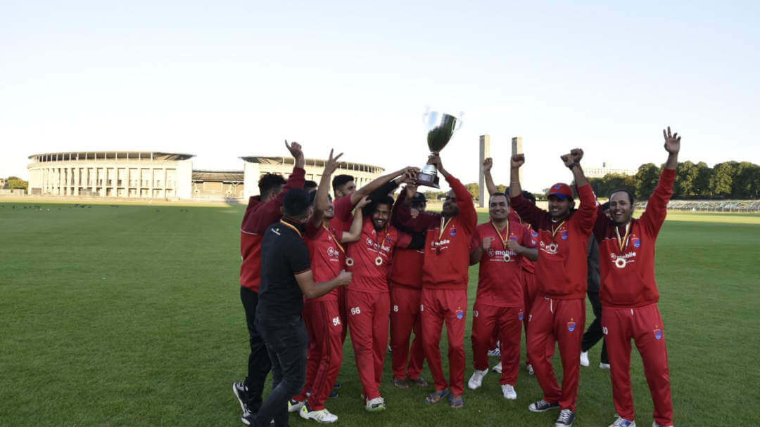 Die Cricket Mannschaft des KSV beim Finale in Berlin