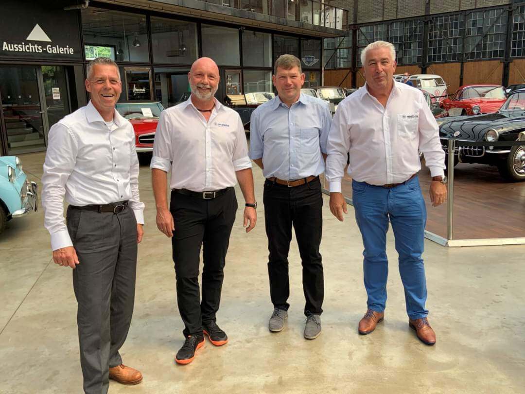 Die Kooperationspartner von der mobile GARANTIE und Hagelexpert bei gemeinsamen Treffen.